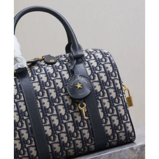 Replica Borsa Dior Groove 25 Oblique jacquard Blu scuro Riproduzione Fedele Borsa Dior Groove 25 Oblique jacquard Blu scuro imitazioni