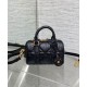Replica Borsa Dior Groove 16 Mini Nero Riproduzione Fedele Borsa Dior Groove 16 Mini Nero imitazioni