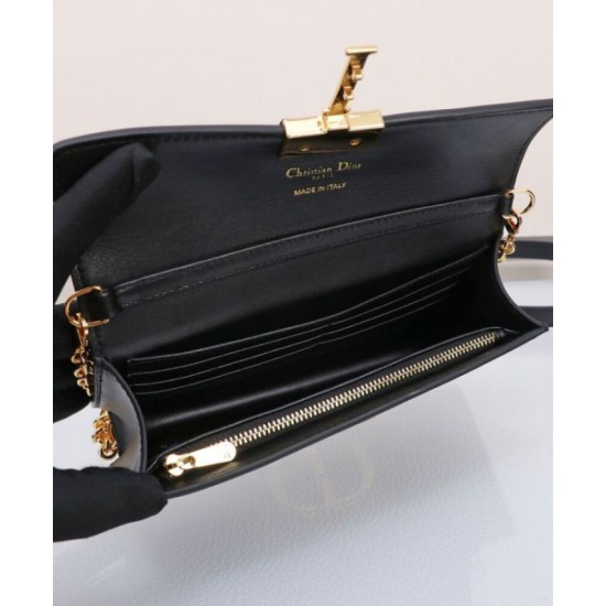 Replica Dior Miss Montaigne Mini Bag Nero Riproduzione Fedele Dior Miss Montaigne Mini Bag Nero imitazioni
