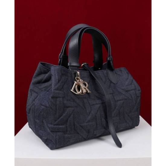 Replica Borse Firmate media Dior Toujours Blu Scuro Riproduzione Fedele Borse Firmate Replica media Dior Toujours Blu Scuro imitazioni