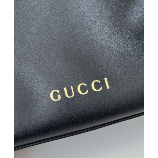 Replica Borsa a secchiello Gucci GG Emblem Mini 815118 Nero Riproduzione Fedele Borsa a secchiello Gucci GG Emblem Mini 815118 Nero imitazioni