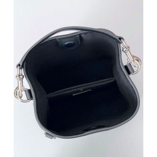 Replica Borsa a secchiello Gucci GG Emblem Mini 815118 Nero Riproduzione Fedele Borsa a secchiello Gucci GG Emblem Mini 815118 Nero imitazioni