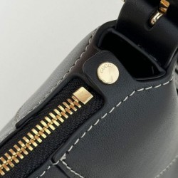 Replica Borse fedele media Gucci GG Emblem 815217 Nero Riproduzione Fedele Borse Replica fedele media Gucci GG Emblem 815217 Nero imitazioni