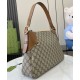 Replica Borsa a tracolla media Gucci GG Emblem 815217 Caffè Riproduzione Fedele Borsa a tracolla media Gucci GG Emblem 815217 Caffè imitazioni