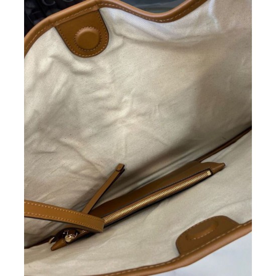 Replica Borsa a tracolla media Gucci B 815924 albicocca Riproduzione Fedele Borsa a tracolla media Gucci B 815924 albicocca imitazioni