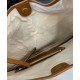 Replica Borsa a tracolla media Gucci B 815924 albicocca Riproduzione Fedele Borsa a tracolla media Gucci B 815924 albicocca imitazioni