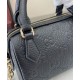 Replica Imitazione Borse con manico superiore Super Mini Gucci GG Emblem 815256 Nera Riproduzione Fedele Imitazione Borse Replica con manico superiore Super Mini Gucci GG Emblem 815256 Nera imitazioni