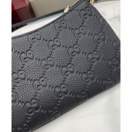 Replica Dettagli perfetti Borsa Super Mini Gucci con stemma GG 815278 Nera Riproduzione Fedele Dettagli perfetti Borsa Super Mini Gucci con stemma GG 815278 Nera imitazioni