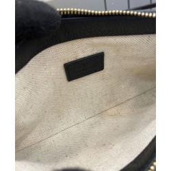Dettagli perfetti Borsa Super Mini Gucci con stemma GG 815278 Nera