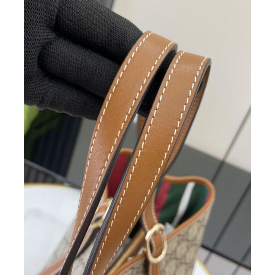 Replica Borse Firmate tote media Gucci GG Emblem 815213 Caffè Riproduzione Fedele Borse Firmate Replica tote media Gucci GG Emblem 815213 Caffè imitazioni