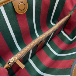 Replica Borse Imitazioni tote piccola Gucci GG Emblem 815214 Caffè Riproduzione Fedele Borse Imitazioni tote piccola Gucci GG Emblem 815214 Caffè imitazioni