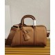 Replica fedele Borsa tote Prada Fever-Edition in nylon riciclato e Safiano Caffè Riproduzione Fedele fedele Borsa tote Prada Fever-Edition in nylon riciclato e Safiano Caffè imitazioni