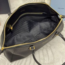 Replica Prada Grande Borse Alta Qualità Saffiano 1BG524 Nero Riproduzione Fedele Prada Grande Borse Replica Alta Qualità Saffiano 1BG524 Nero imitazioni