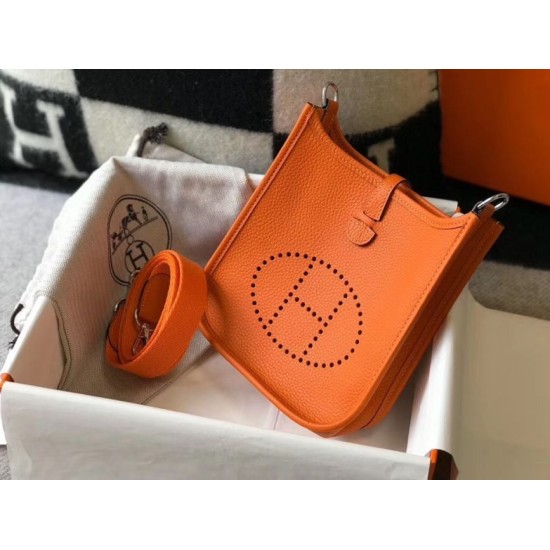 Riproduzione Fedele Mini borsa Hermes Evelyne III TPM in pelle Clemence arancione imitazioni