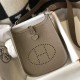 Replica Mini borsa Hermes Evelyne III TPM in pelle Clemence color talpa Riproduzione Fedele Mini borsa Hermes Evelyne III TPM in pelle Clemence color talpa imitazioni