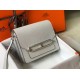 Replica Mini borsa Hermes Sac Roulis in pelle di vitello Evercolor grigio perla Riproduzione Fedele Mini borsa Hermes Sac Roulis in pelle di vitello Evercolor grigio perla imitazioni