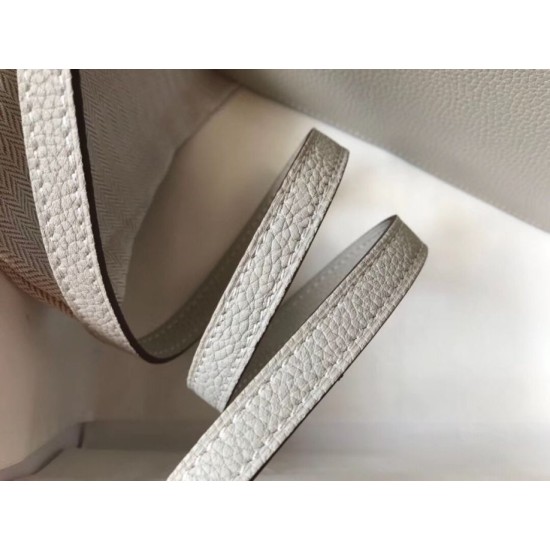 Replica Mini borsa Hermes Sac Roulis in pelle di vitello Evercolor grigio perla Riproduzione Fedele Mini borsa Hermes Sac Roulis in pelle di vitello Evercolor grigio perla imitazioni