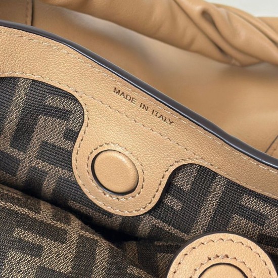 Replica Perfetta hobo Fendi Spy piccola/media/grande con manico ritorto color albicocca Imitazioni Replica Perfetta hobo Fendi Spy piccola/media/grande con manico ritorto color albicocca