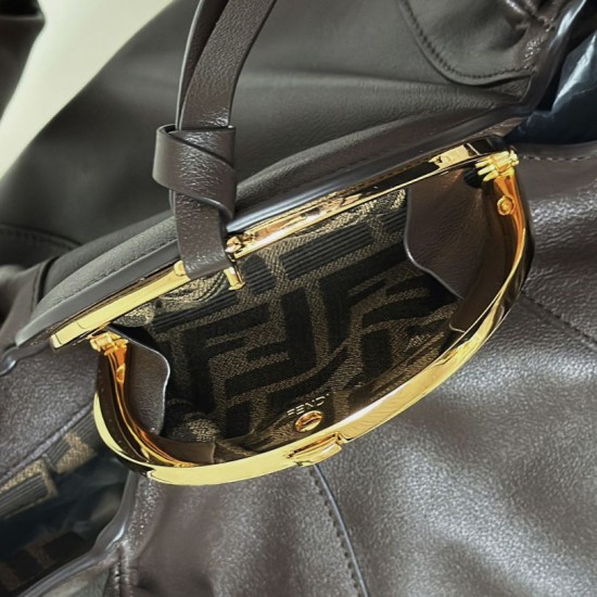 Replica Borse Imitazioni hobo Fendi Spy piccola/media/grande con manico ritorto color caffè Imitazioni Replica Borse Imitazioni hobo Fendi Spy piccola/media/grande con manico ritorto color caffè