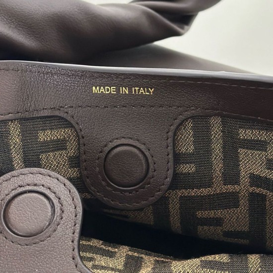 Replica Borse Imitazioni hobo Fendi Spy piccola/media/grande con manico ritorto color caffè Imitazioni Replica Borse Imitazioni hobo Fendi Spy piccola/media/grande con manico ritorto color caffè