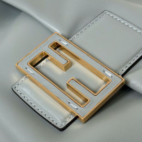 Replica Borsa Fendi Mamma Baguette Media/Grande grigio tortora Imitazioni Replica Borsa Fendi Mamma Baguette Media/Grande grigio tortora
