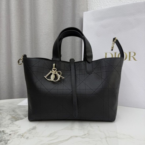 Replica Borsa Dior Toujours Media/Grande pelle di vitello Macrocannage nera Imitazioni Replica Borsa Dior Toujours Media/Grande pelle di vitello Macrocannage nera