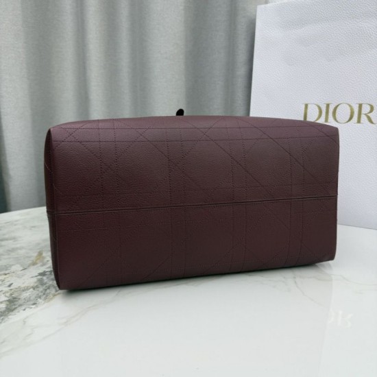 Replica Borsa Dior Toujours Media/Grande pelle di vitello Macrocannage Borgogna Imitazioni Replica Borsa Dior Toujours Media/Grande pelle di vitello Macrocannage Borgogna