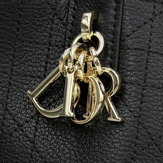Replica Borsa Dior Toujours piccola in pelle di vitello Macrocannage Nero