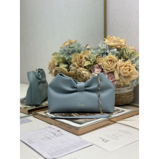 Replica Borsa Dior Bow con fiocco blu e metallo finitura oro Imitazioni Replica Borsa Dior Bow con fiocco blu e metallo finitura oro