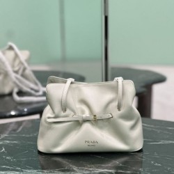 Replica Borsa a spalla Prada Dada piccola in nappa beige