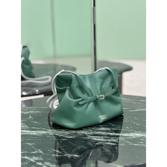 Replica Borsa 1:1 a spalla Prada Dada piccola in nappa verde Imitazioni Replica Borsa 1:1 a spalla Prada Dada piccola in nappa verde