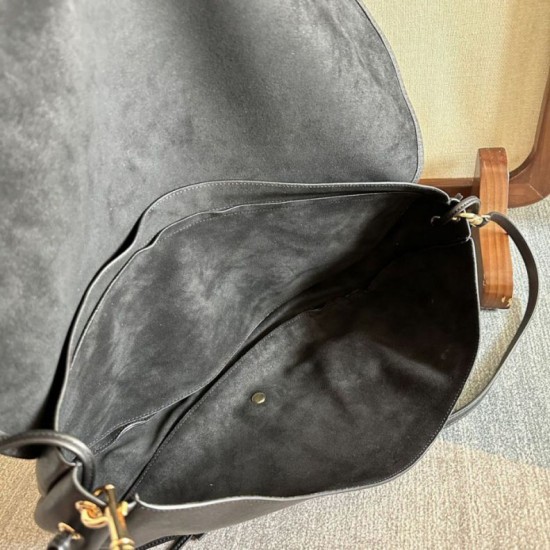 Replica Borse Celine Halfmoon Soft Triomphe morbida pelle di agnello lucida Nera Imitazioni Replica Borse Celine Halfmoon Soft Triomphe morbida pelle di agnello lucida Nera