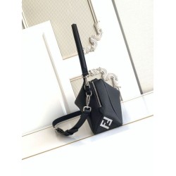 Borsa a spalla Fendi Lui media/grande 7VA667 Nero Borsa a spalla Fendi Lui media/grande 7VA667 Nero