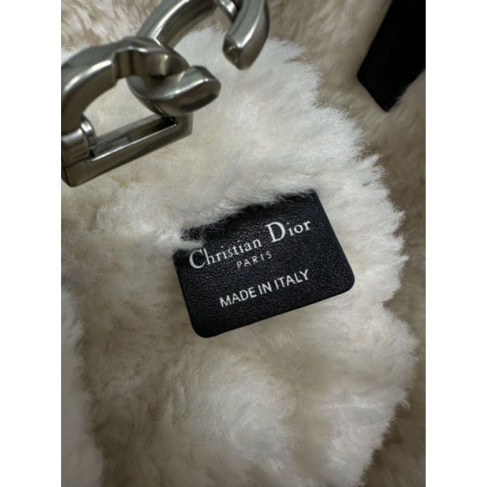 Replica Borsa tote DiorAlps piccola/media Dior Toujours Vertical con impunture Macrocannage e finiture in lana nero