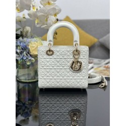 Borsa Dior Cannage Lucky Star Studded Mini Lady Dior con ciondoli D.I.O.R. Bianca