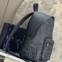 Replica Zaino con cerniera Dior Rider 2.0 Dior Gravity blu navy uomo Imitazioni Replica Zaino con cerniera Dior Rider 2.0 Dior Gravity blu navy uomo