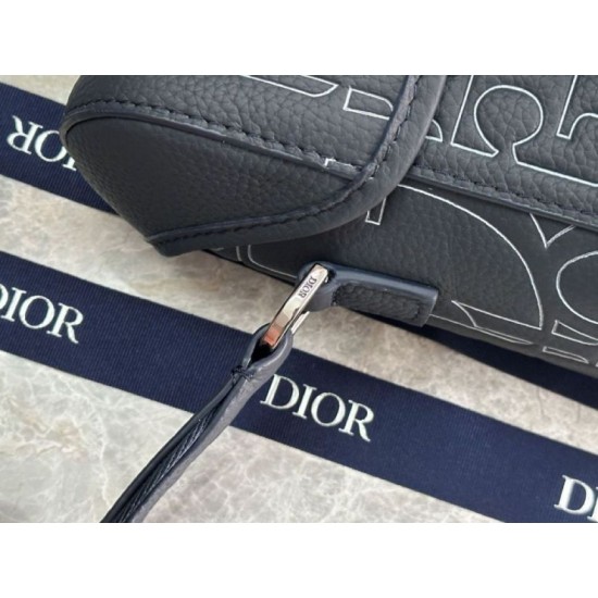 Replica Borsa a tracolla Dior Hit The Road Dior Gravity Blu Navy Imitazioni Replica Borsa a tracolla Dior Hit The Road Dior Gravity Blu Navy