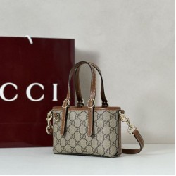 Replica Gucci 855491 GG Emblem mini borsa marrone Imitazioni Replica Gucci 855491 GG Emblem mini borsa marrone