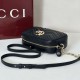 Replica Gucci 855273 GG Marmont borsa piccola per fotocamera nera Imitazioni Replica Gucci 855273 GG Marmont borsa piccola per fotocamera nera