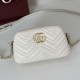 Replica Gucci 855273 GG Marmont borsa piccola per fotocamera bianco Imitazioni Replica Gucci 855273 GG Marmont borsa piccola per fotocamera bianco