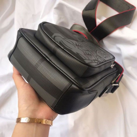 Replica Perfetta a tracolla Small London Check nera Outlet Replica Perfetta a tracolla Small London Check nera imitazioni perfette