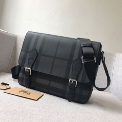 Borse Replica a tracolla da uomo London Check nera imitazioni perfette