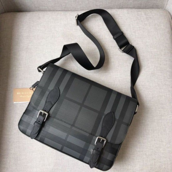 Replica Borse a tracolla da uomo London Check nera Outlet Borse Replica a tracolla da uomo London Check nera imitazioni perfette