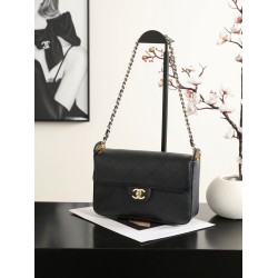 Borsa a spalla con patta Chanel 26K AS6625 Nero 23cm