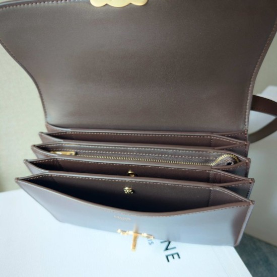 Replica Borsa Celine Classique Triomphe LE 17 in pelle di vitello lucida 27,5cm Replica Borsa Celine Classique Triomphe LE 17 in pelle di vitello lucida 27,5cm