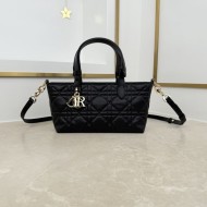 Borsa Dior Toujours con tracolla in pelle di vitello Macrocannage
