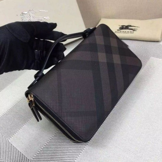 Riproduzione Fedele House Check Cluth Uomo Borse B3998 Nero imitazioni Replica Alta Qualità House Check Cluth Uomo Borse B3998 Nero