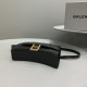 Balenciaga Hourglass Beltbag Nero Dupe Perfetta Cloni Firmate Balenciaga Hourglass Beltbag Nero imitazioni