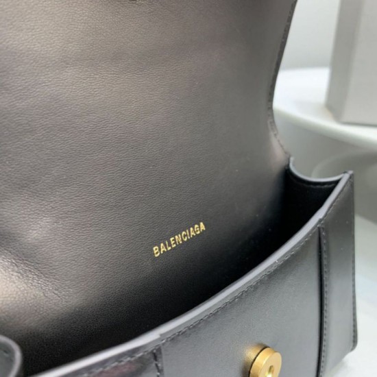 Balenciaga Hourglass Beltbag Nero Dupe Perfetta Cloni Firmate Balenciaga Hourglass Beltbag Nero imitazioni