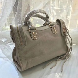 replica agnello City Edge classica metallizzata Balenciaga Dupe Perfetta Cloni Firmate replica agnello City Edge classica metallizzata Balenciaga imitazioni